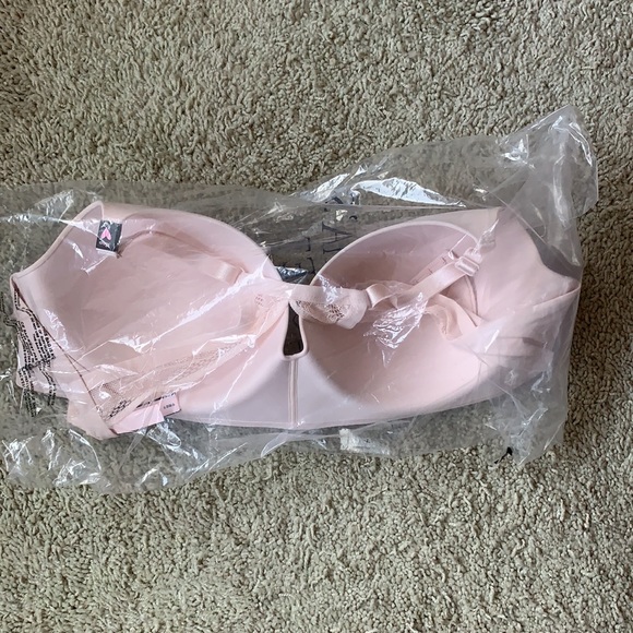 Victoria’s Secret Lightly Lined Wireless Bra - Picture 5 of 7